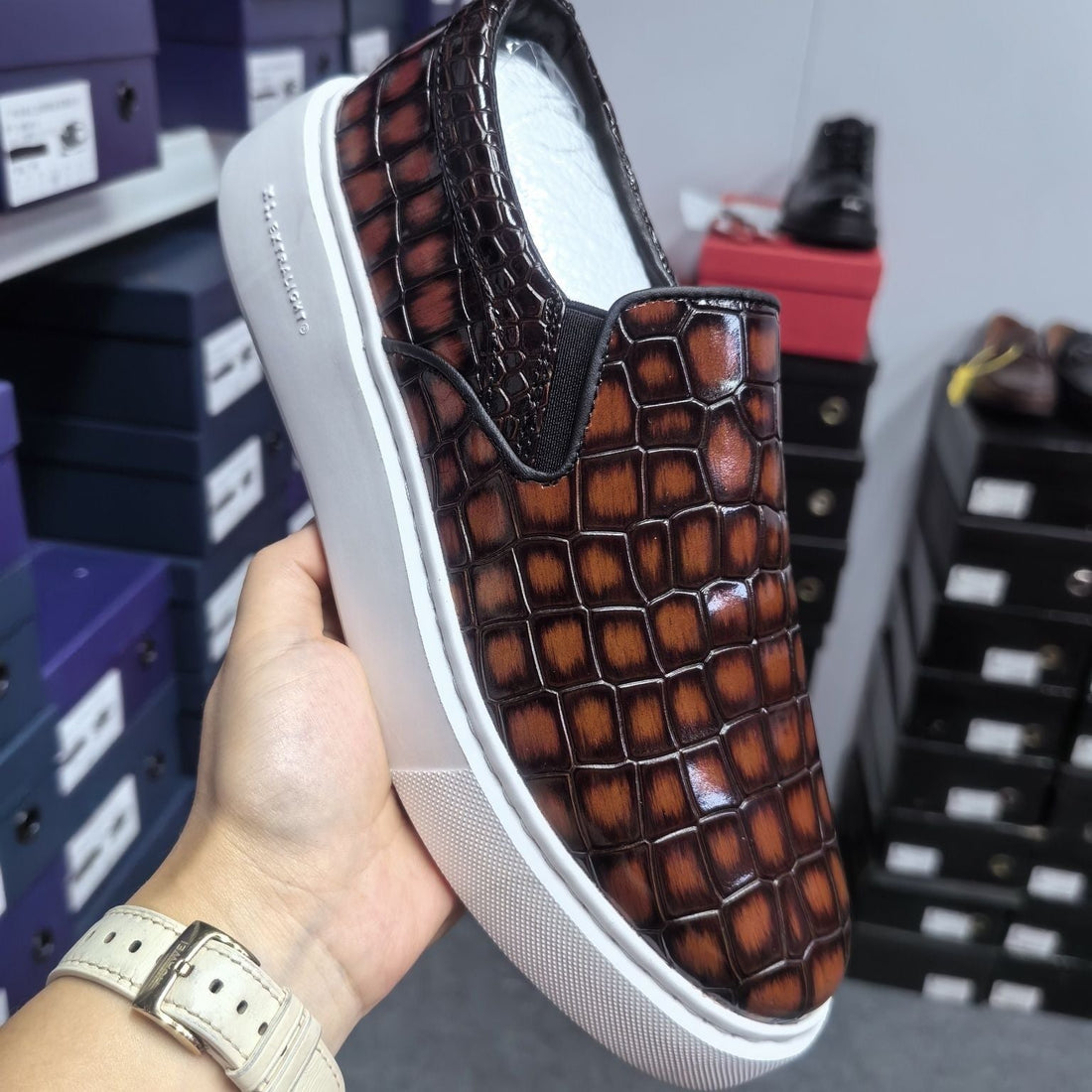 RMETcc we are the Best E-commerce in the country. We provide best Quality product of your endeavors