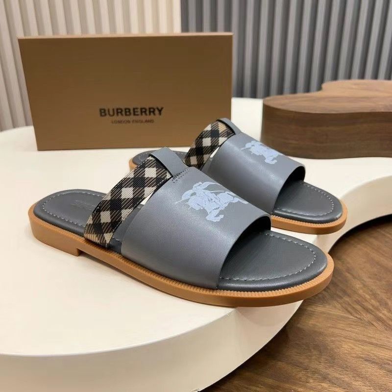 Evening is expected to reach the big venue. European summer new arrivals leather slippers