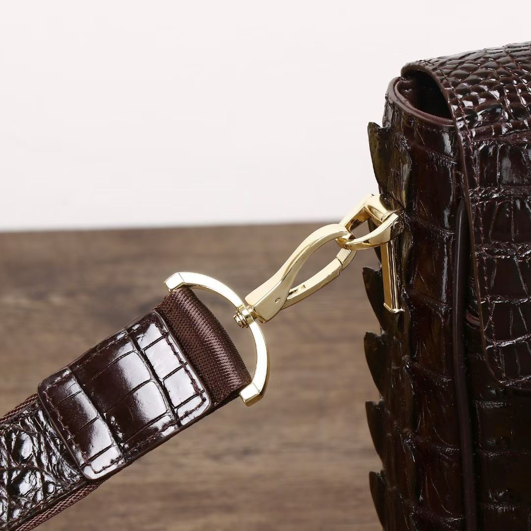 Expected delivery the day after tomorrow. Vintage Crocodile Leather Men's Bag