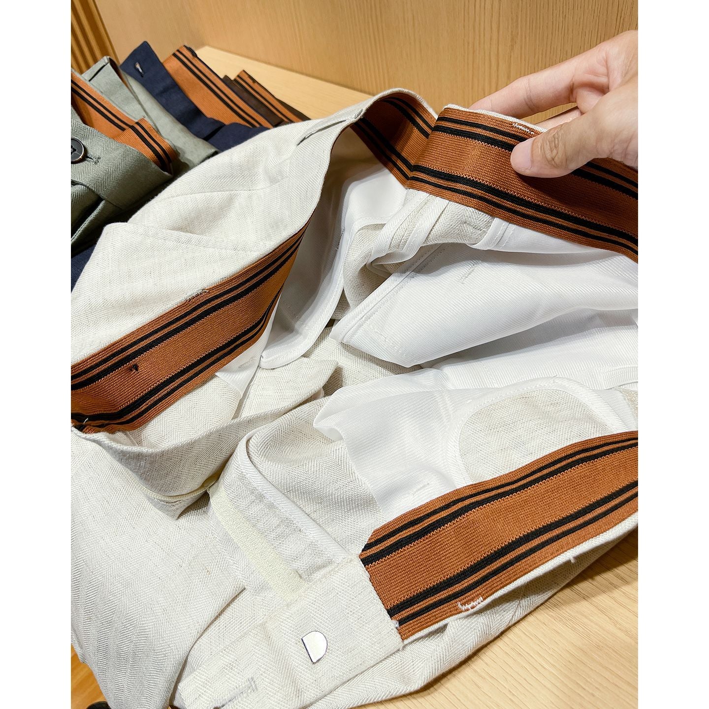 German style with draping effect! Old money style Tencel.