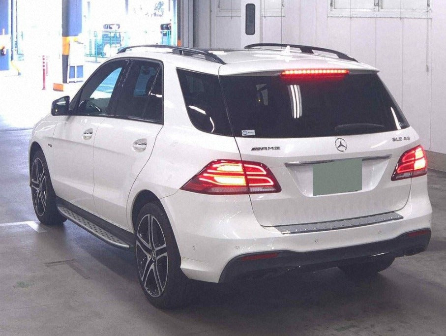 2018  Mercedes Benz  GLE43 
W166
4WD GLE43 4M 
AT
3,000cc 
Petrol
69,000km 
White
Panoramic sunroof
Leather seats 
One Owner 
360 view camera 
AMG  Alloys 
Radar Safaety package  
Power back door 
Paddle shifter