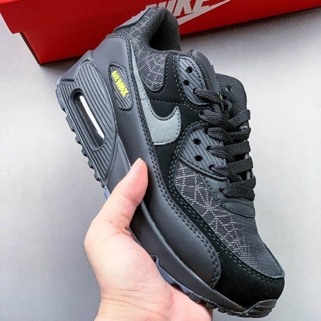 Uttra Lightweight Sports Comfort and Durability