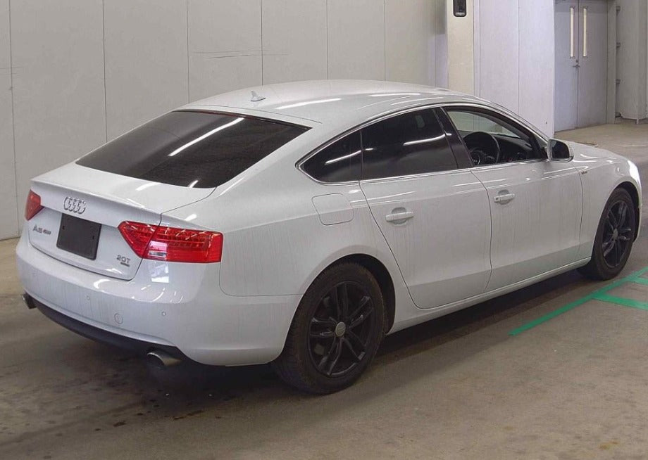 2014   Audi  A5
8TCDNL
4WD  2.0 TFSI Quattro 
AT
2,000cc 
84,720km 
White
4 seater
Leather seats
One Owner 
Alloys 
Fog lights 
Tint 
Steering  control
Back Camera 
Heated seats 
Smart key
B2943	C&F	1			2014	AUDI	A5 SPORTBACK	WAUZZZ8T1EA025469	WHITE