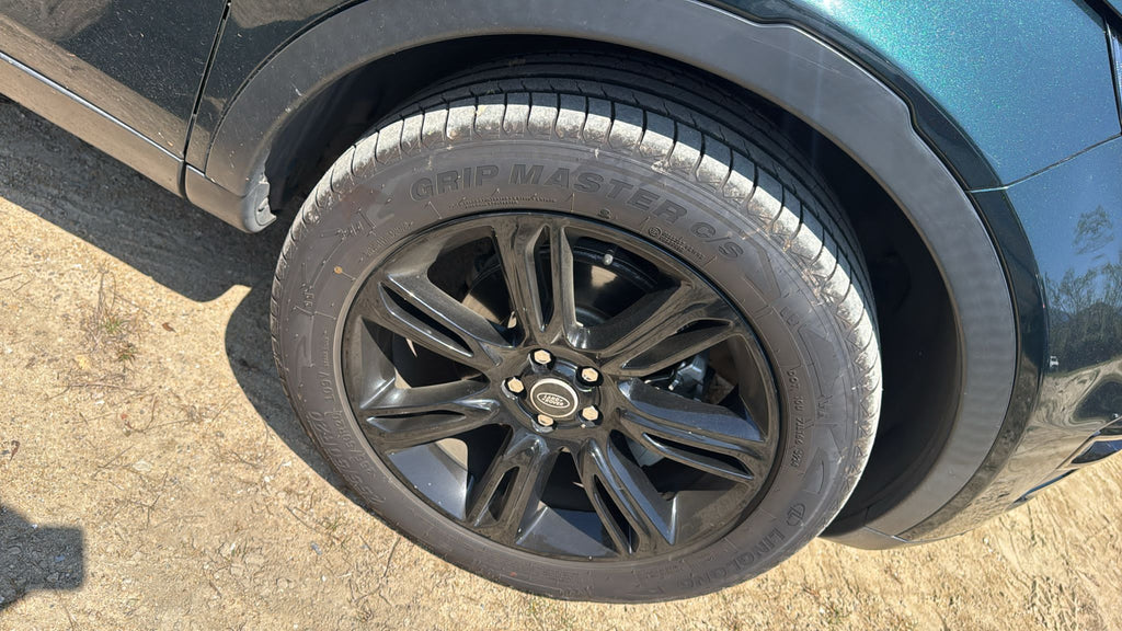 Discovery sport car
