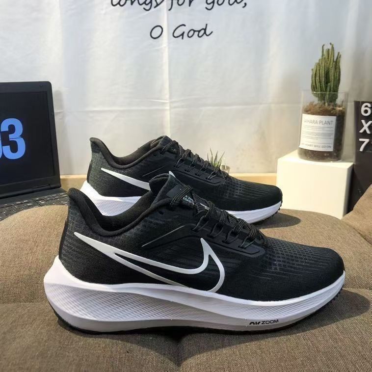 Hot-selling original Pegasus 39 black and white campus unisex ultra-light running shoes for couples
