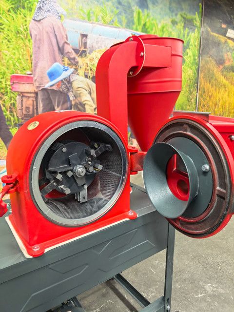 Self-Priming Dust-Free Corn Grinder for Home Use 2