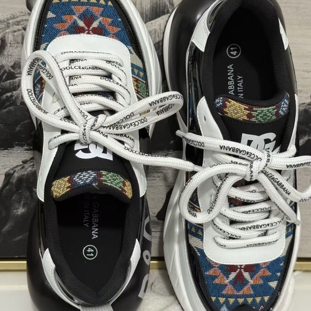 New versatile spring and summer breathable mesh sneakers