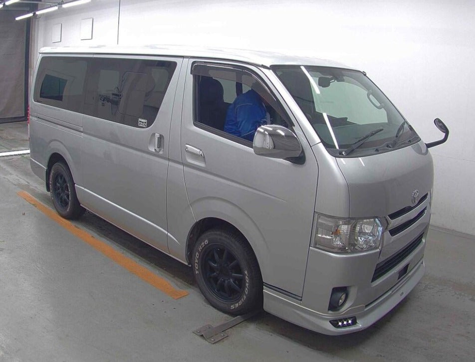 2014  Toyota Hiace-van
TRH200V
Long Super  GL
AT
2,000cc 
Petrol
89,000km  
Silver
2(5) seater 
Tint
CD Player
Alloys 
HD Navi 
Back Camera 
Fog lights 
Winker mirros