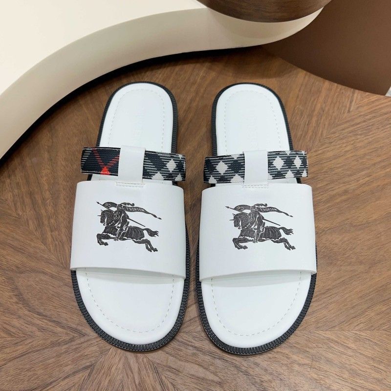 Evening is expected to reach the big venue. European summer new arrivals leather slippers