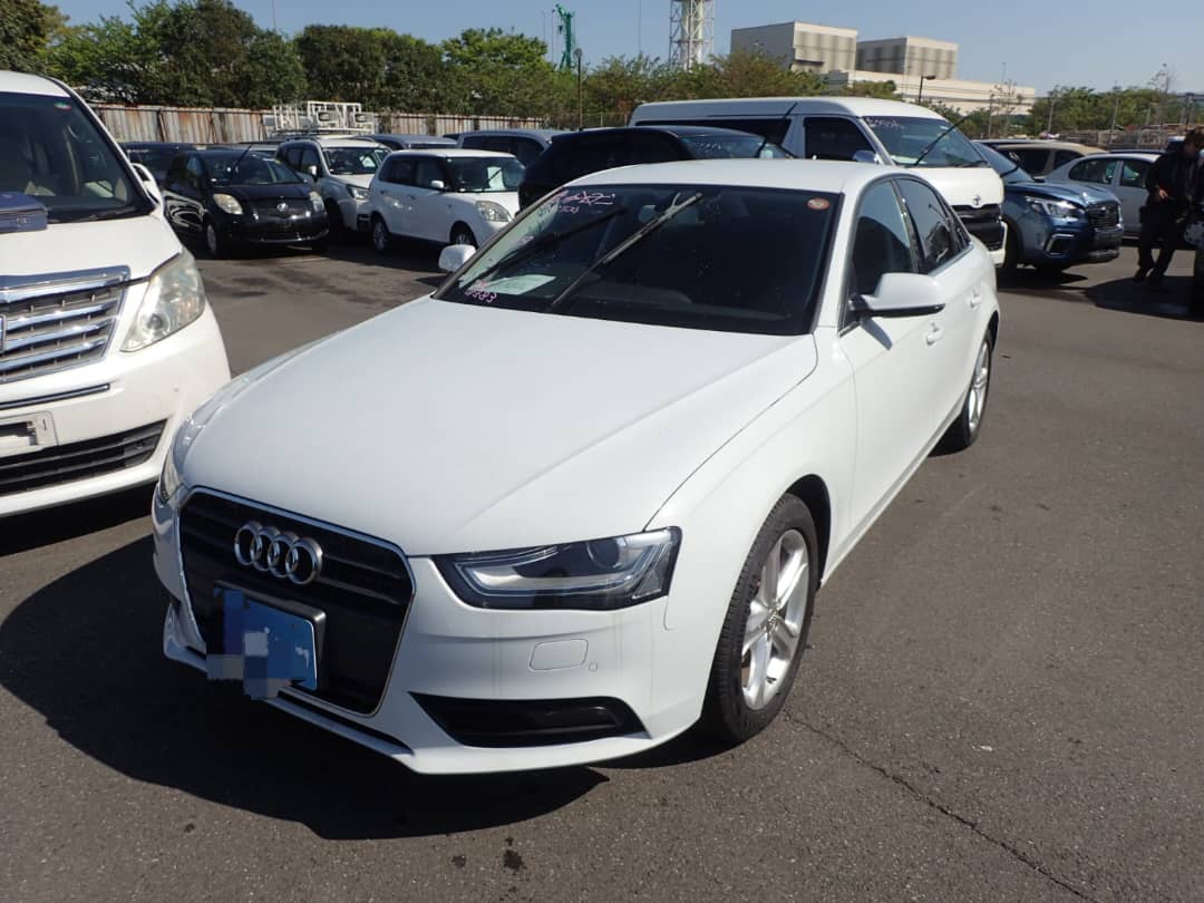 2014  Audi  A4  
8KCDN
2.0 TFSI Quattro
2,000cc  
AT
Petrol 
50,638km
White
One Owner 
Cruise Control 
Back Camera 
PEARL 
Alloys 
Tint