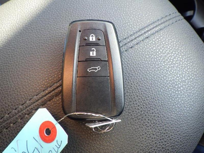 *✅ READY TO SHIP STOCK UNIT*

*REC NO: 316172*

*2019 TOYOTA RAV4*
YEAR: 2019
COLOR: PEARL
CHASSIS: MXAA54-50XXXXX
*GRADE: G Z-PACKAGE*
FUEL: PETROL
SEATS: 5 | DOORS: 5
TRANSMISSION: AT
ENGINE SIZE: 2,000 CC
MILEAGE: 81,000 KM