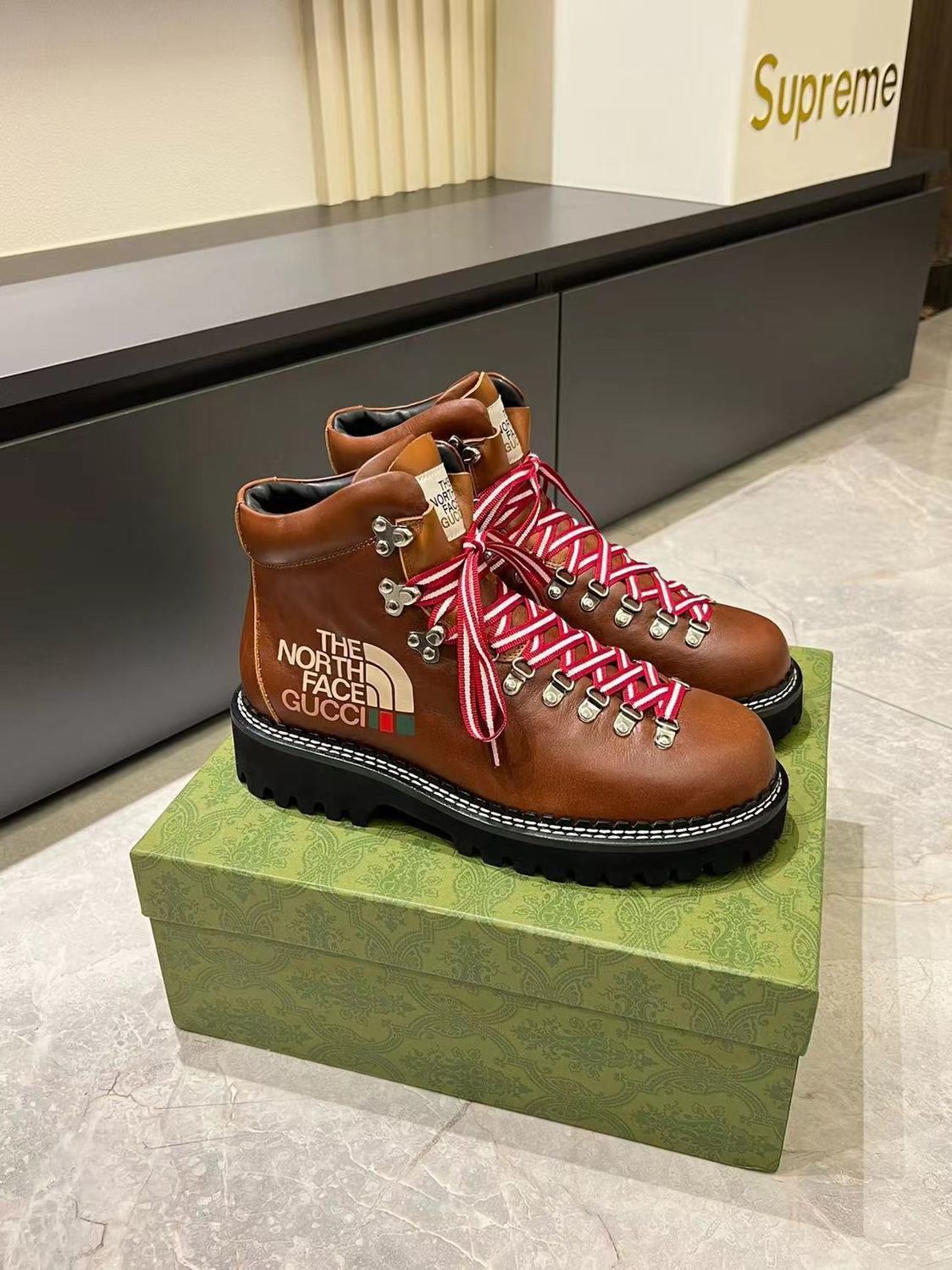 European Station Autumn/Winter Fashion UK