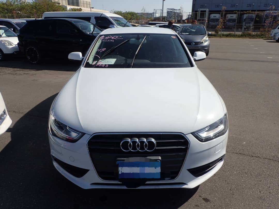 2014  Audi  A4  
8KCDN
2.0 TFSI Quattro
2,000cc  
AT
Petrol 
50,638km
White
One Owner 
Cruise Control 
Back Camera 
PEARL 
Alloys 
Tint