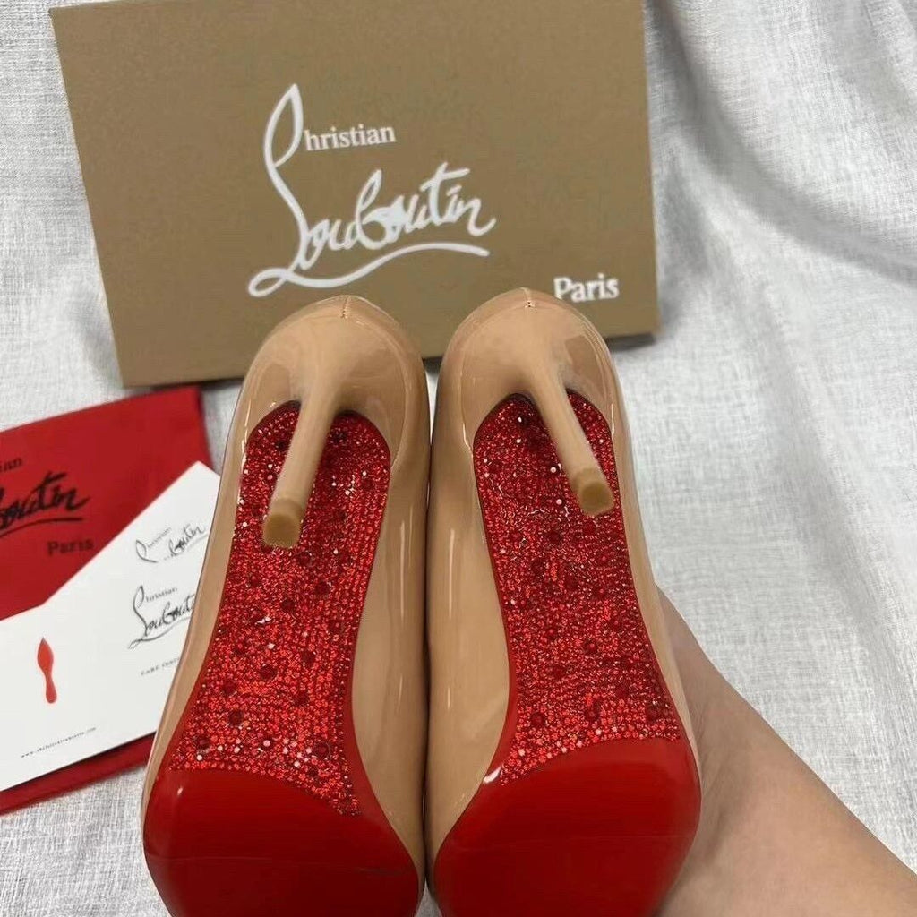 L-series MCL red interior with diamond-cut bottom and red toe cap heel