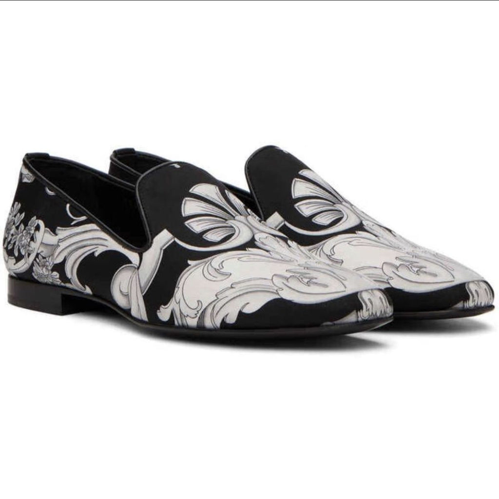 Foreign trade printed fabric loafers, slip-on shallow mouth loafers, versatile for hairstylists.