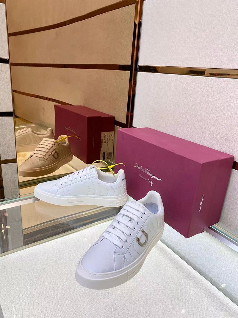 European-style casual low-top men's sneakers
