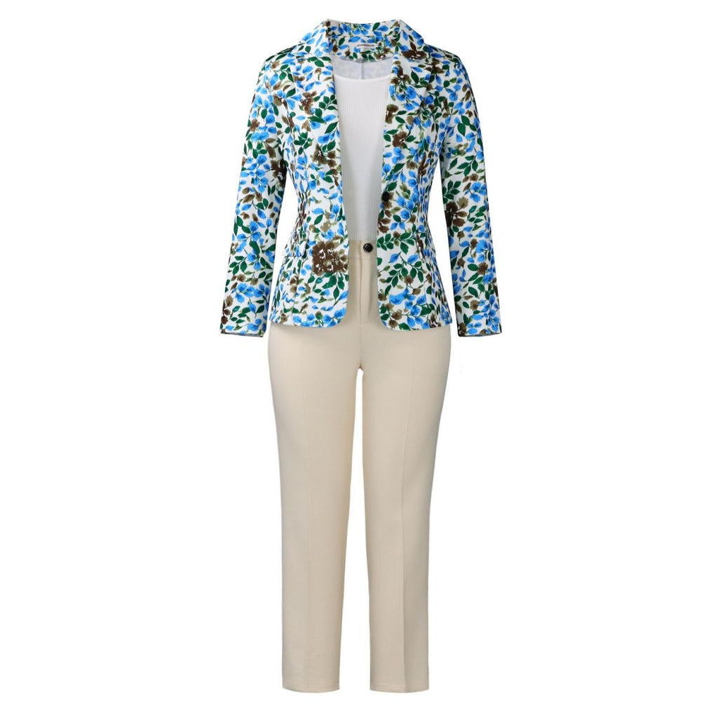 Slim-fit suit jacket and slimming suit pants