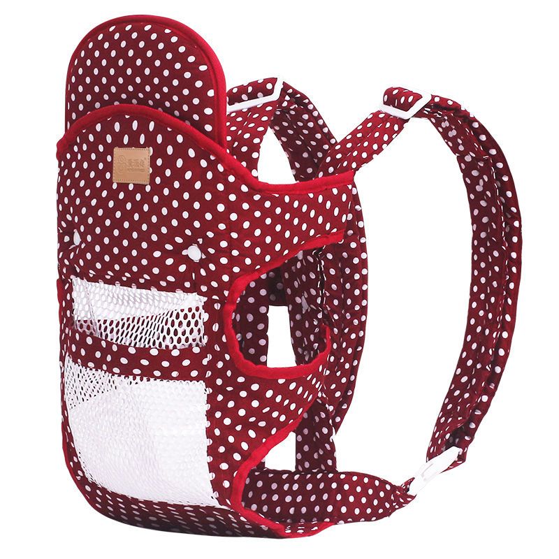 Baby carrier bag with plenty of breathable mesh for summer!
