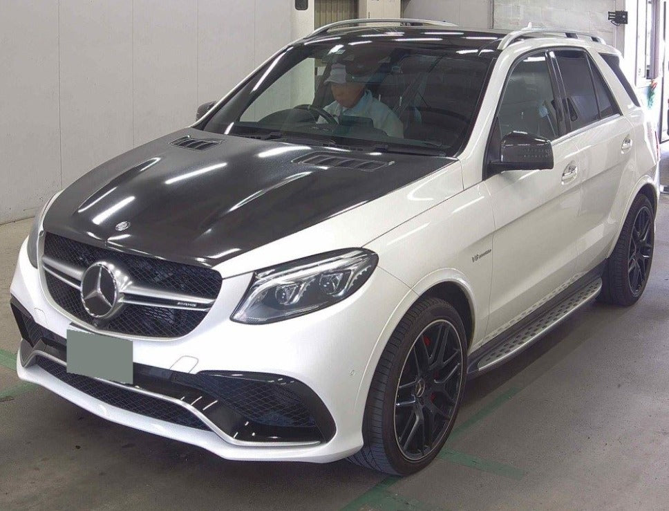 2015 Mercedes Benz  GLE63
W166
GLE63 S 4M 
AT
5,500cc  
V-8
Petrol
63,000km 
One Owner 
Leather 
Panoramic roof 
Back Camera