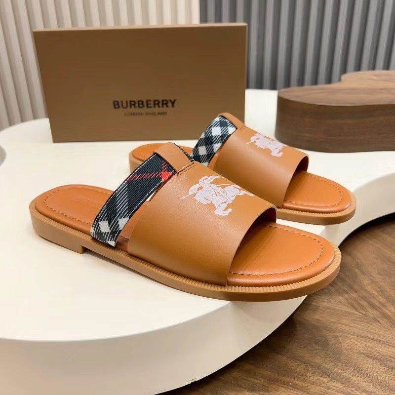 Evening is expected to reach the big venue. European summer new arrivals leather slippers