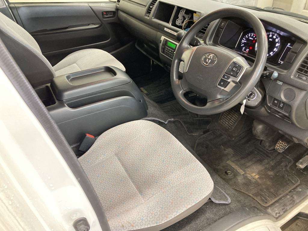 *TOYOTA HIACE 2021*
YEAR: 2021
COLOR: WHITE
CHASSIS: 3BF-TRH228B
*GRADE: Super - Long GL 4WD*
FUEL: DIESEL
SEATS: 14 SEATS| DOORS: 5
TRANSMISSION: AT
ENGINE SIZE: 2700 CC
MILEAGE: 215000 

*OPTIONS:*
POWER WINDOW, POWER STEE