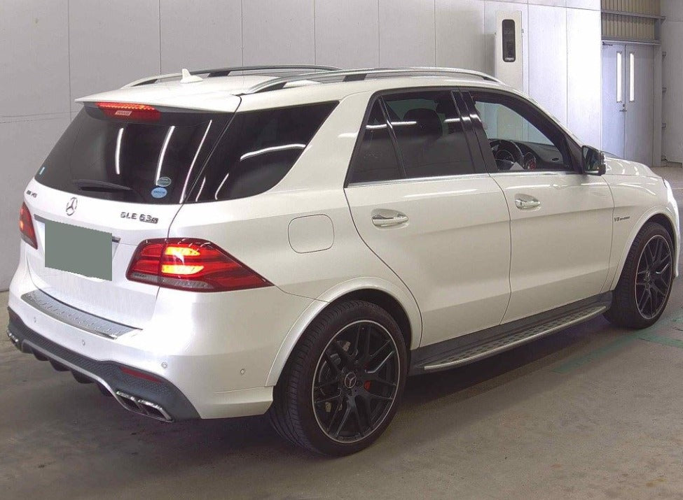 2015 Mercedes Benz  GLE63
W166
GLE63 S 4M 
AT
5,500cc  
V-8
Petrol
63,000km 
One Owner 
Leather 
Panoramic roof 
Back Camera
