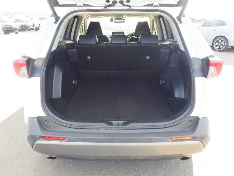 *✅ READY TO SHIP STOCK UNIT*

*REC NO: 316172*

*2019 TOYOTA RAV4*
YEAR: 2019
COLOR: PEARL
CHASSIS: MXAA54-50XXXXX
*GRADE: G Z-PACKAGE*
FUEL: PETROL
SEATS: 5 | DOORS: 5
TRANSMISSION: AT
ENGINE SIZE: 2,000 CC
MILEAGE: 81,000 KM