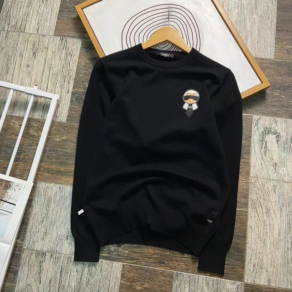 The latest winter round-neck little monster.