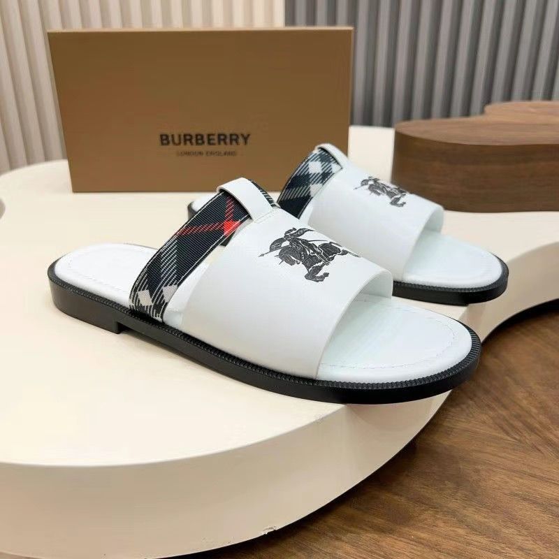 Evening is expected to reach the big venue. European summer new arrivals leather slippers