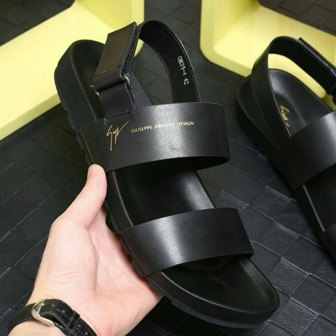 026 Men's High-End Stylish Versatile Lightweight and Resistant