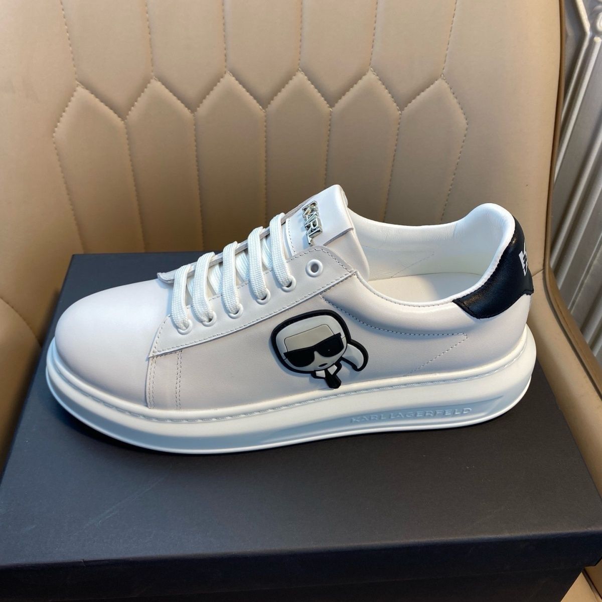 Township is expected to be a major hub European New Luxury Trend Genuine Leather
