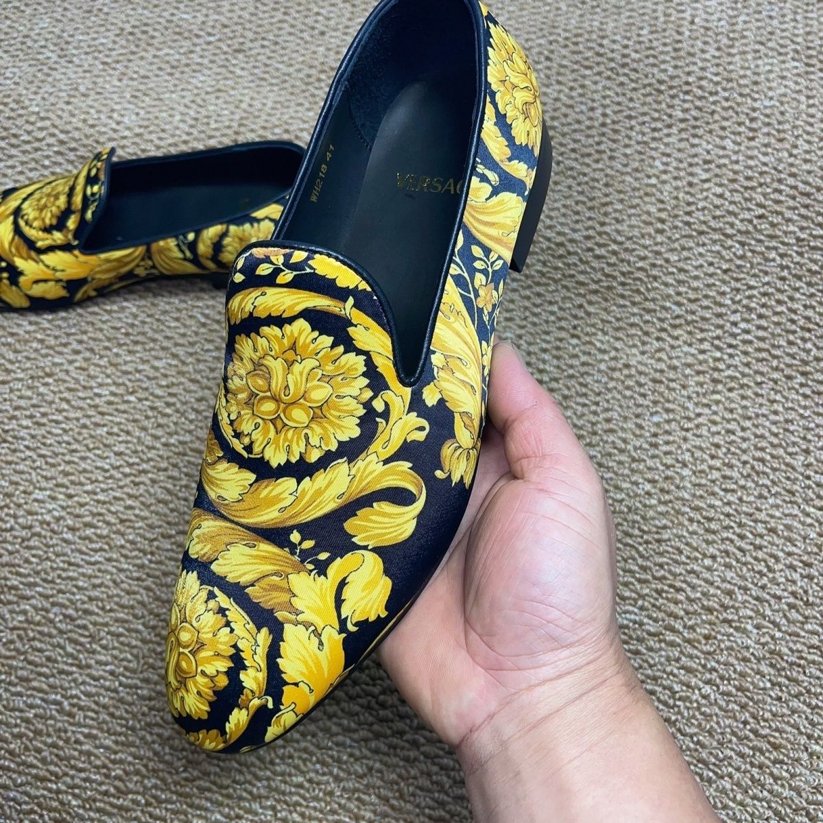 Foreign trade printed fabric loafers, slip-on shallow mouth loafers, versatile for hairstylists.