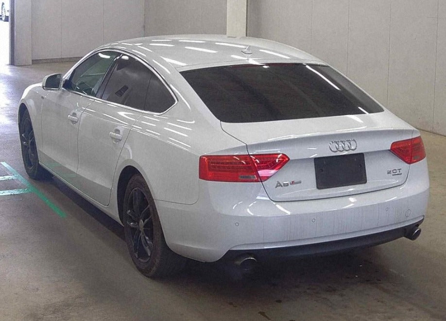 2014   Audi  A5
8TCDNL
4WD  2.0 TFSI Quattro 
AT
2,000cc 
84,720km 
White
4 seater
Leather seats
One Owner 
Alloys 
Fog lights 
Tint 
Steering  control
Back Camera 
Heated seats 
Smart key
B2943	C&F	1			2014	AUDI	A5 SPORTBACK	WAUZZZ8T1EA025469	WHITE