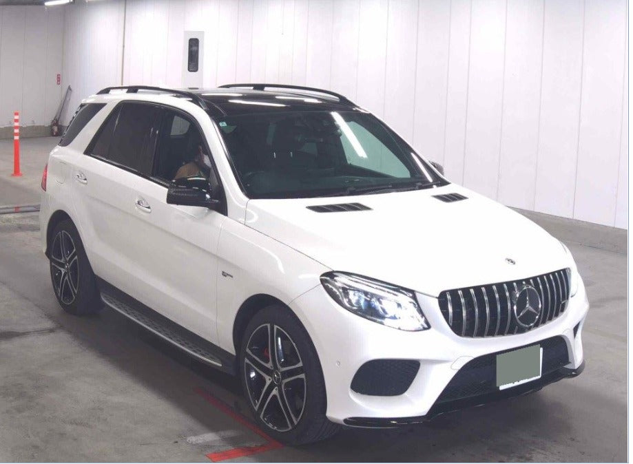 2018  Mercedes Benz  GLE43 
W166
4WD GLE43 4M 
AT
3,000cc 
Petrol
69,000km 
White
Panoramic sunroof
Leather seats 
One Owner 
360 view camera 
AMG  Alloys 
Radar Safaety package  
Power back door 
Paddle shifter