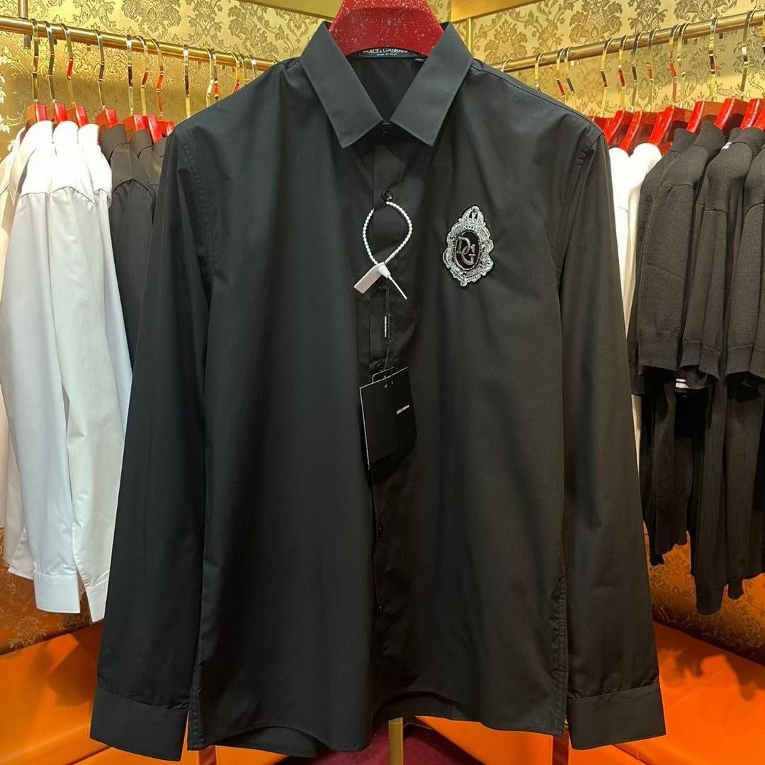 Place an order with Dada now. Fan's high-end wrinkle-resistant shirts