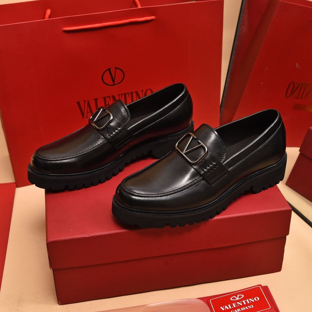 Genuine leather European style casual shoes, silver one foot