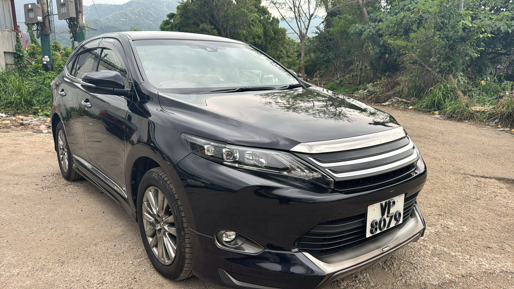 Harrier new model full option beautiful usd  year 2015