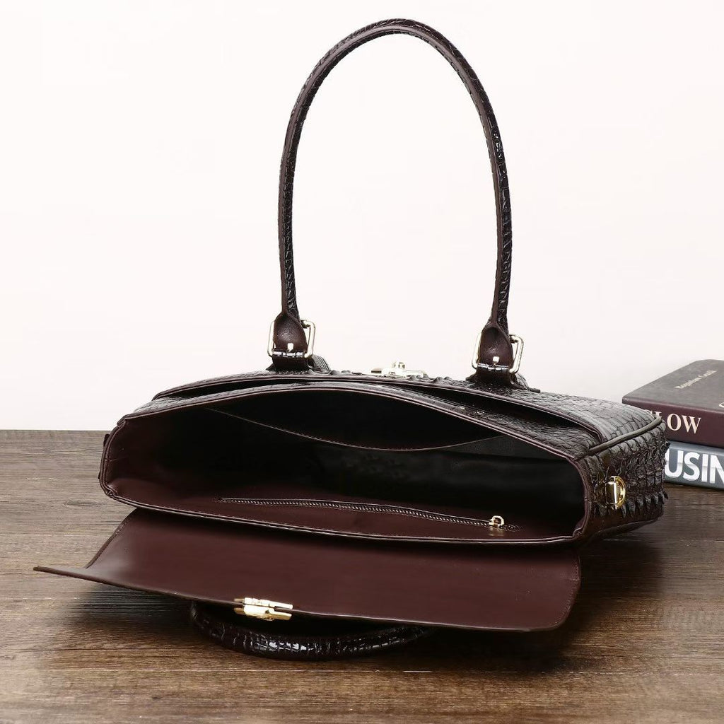 Expected delivery the day after tomorrow. Vintage Crocodile Leather Men's Bag