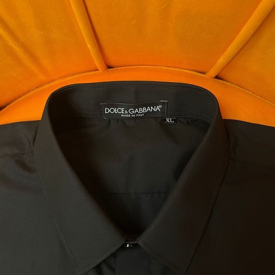 Place an order with Dada now. Fan's high-end wrinkle-resistant shirts