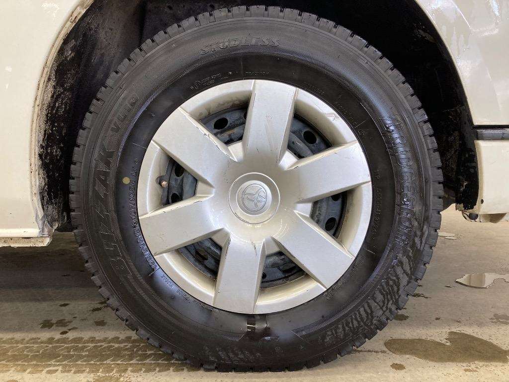 *TOYOTA HIACE 2021*
YEAR: 2021
COLOR: WHITE
CHASSIS: 3BF-TRH228B
*GRADE: Super - Long GL 4WD*
FUEL: DIESEL
SEATS: 14 SEATS| DOORS: 5
TRANSMISSION: AT
ENGINE SIZE: 2700 CC
MILEAGE: 215000 

*OPTIONS:*
POWER WINDOW, POWER STEE
