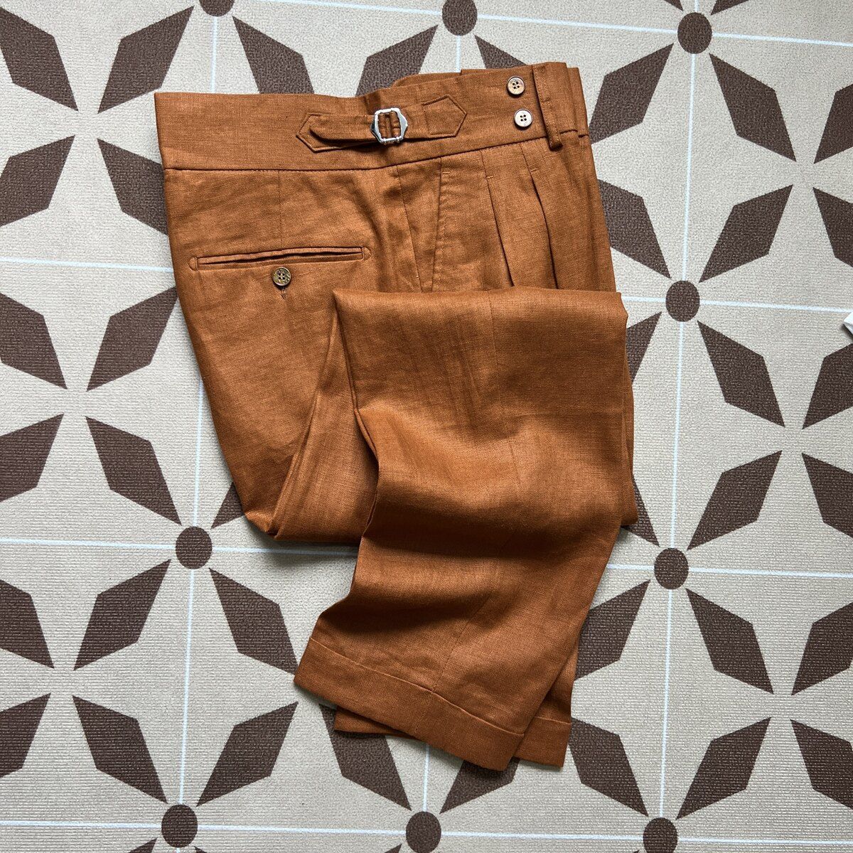 Vintage Italian-Style Parisian Casual Use