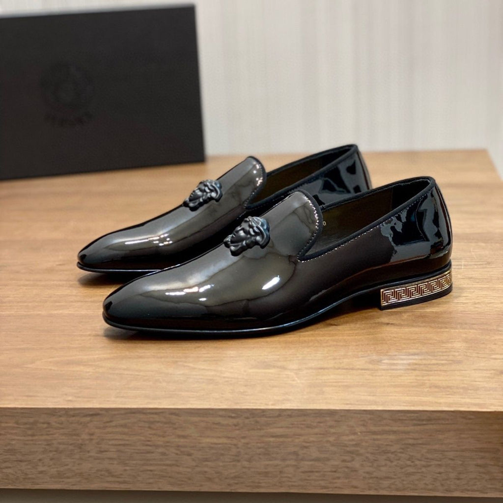 Factory direct sales of European-style casual leather shoes with silver sea cucumber