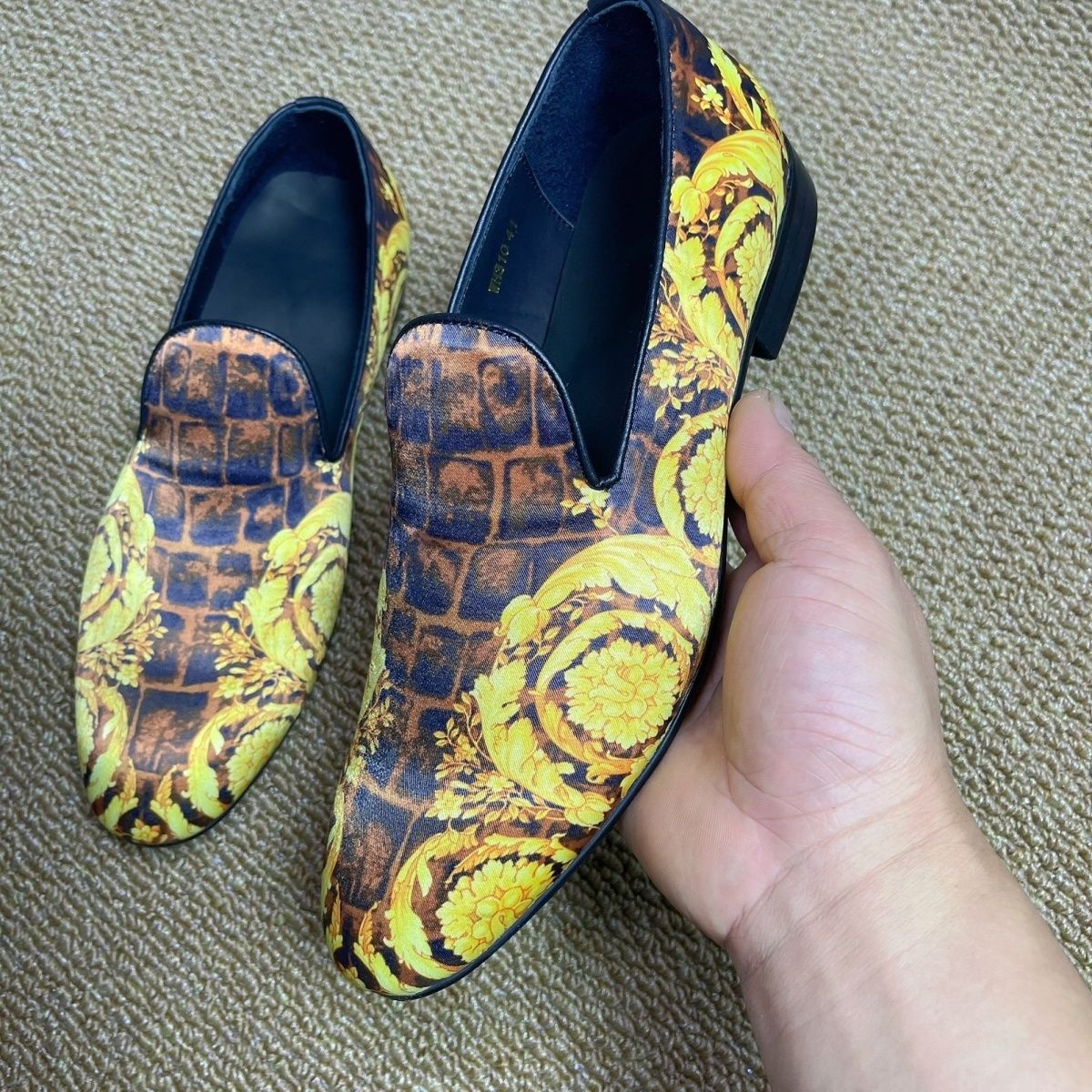 Foreign trade printed fabric loafers, slip-on shallow mouth loafers, versatile for hairstylists.