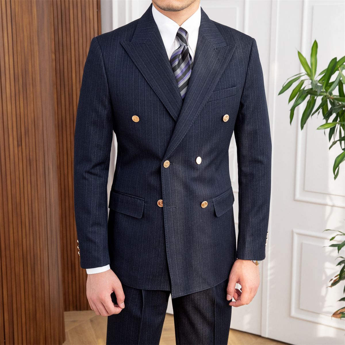 Gentleman's Suit New Italian Style for Spring and Autumn