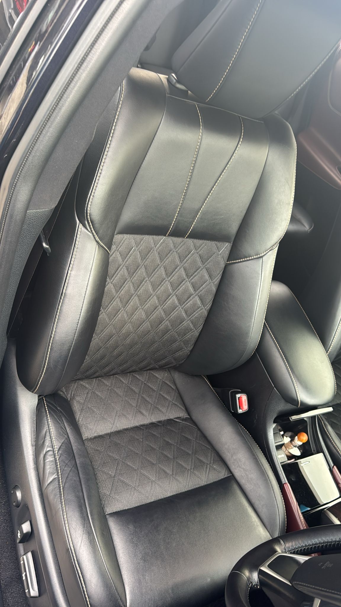 Harrier new model full option beautiful usd  year 2015