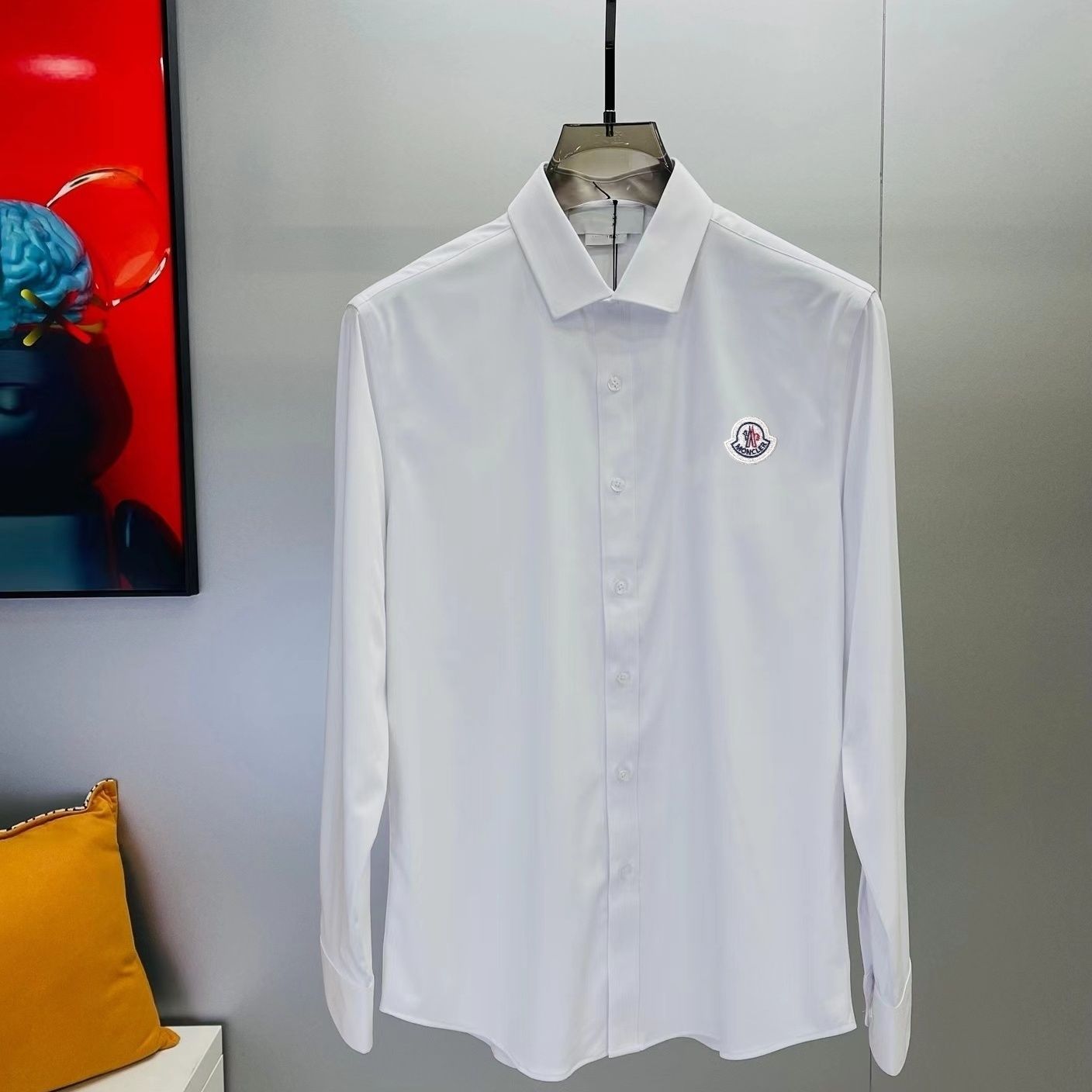 Place an order with Dada now. Fan's high-end wrinkle-resistant shirts